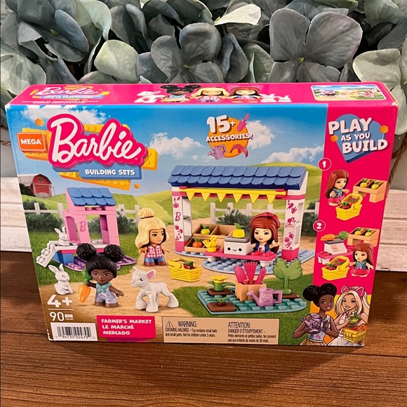 Barbie Other - NWT Barbie Mega Building Set - Colorful Market Adventure